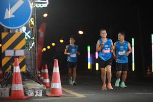 BIB: 45496, 421545
                            <button type="button" onclick="openModal(21585210)" class="btn btn-primary btn-sm float-right btn-popup" data-toggle="modal" data-target=".modal-high-quality">
                        <i class="fas fa-shopping-cart"></i> Add to Cart
                    </button>
                                            <button type="button" onclick="isThisMe(21585210, true)" class="btn btn-success btn-sm float-right btn-popup btn-isme hidden" data-toggle="tooltip" data-placement="bottom" title="นี่คือรูปของคุณใช่ไหม คลิกที่นี่เพื่อเอาเข้าอัลบั้ม">
                        <i class="fas fa-plus"></i> Add to album
                    </button>
                    <button type="button" onclick="isThisMe(21585210, false)" class="btn btn-warning btn-sm float-right btn-popup btn-isnotme hidden">
                        <i class="fas fa-ban"></i> Remove from album
                    </button>